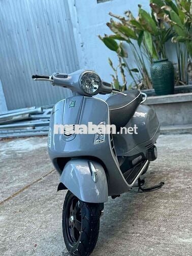 Piaggio Vespa GTS Xám Đã sử dụng