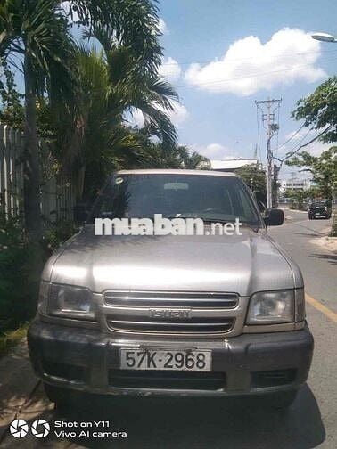 Bán xe Isuzu đời 202 mới đăng kiểm máy lạnh