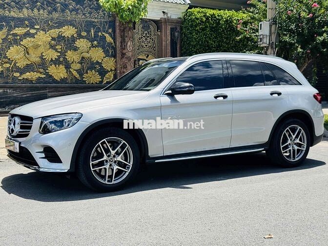 Mercedes-Benz GLC 300 4 Matic 2017 Bạc