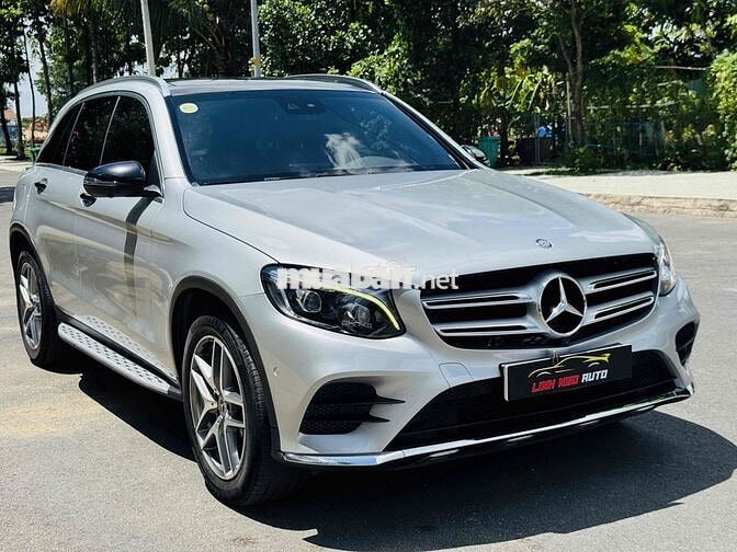 Mercedes-Benz GLC 300 4 Matic 2017 Bạc