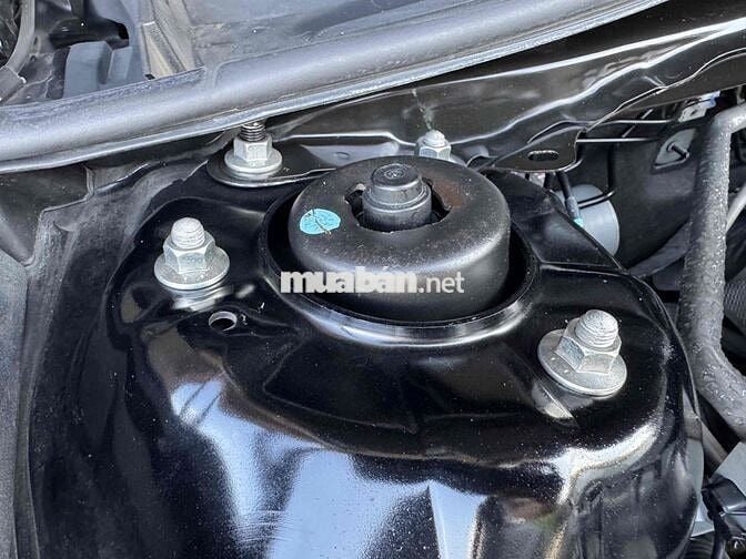 Toyota Camry 2.0G 2023 Đen 40.000km