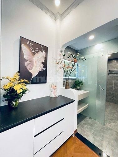 10.9 TỶ BÁN NHÀ 55M2 NGÕ 36 DỊCH VỌNG HẬU - LÔ GÓC - THANG MÁY
