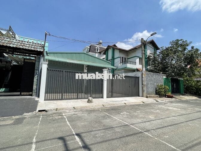 Kho mới 10x29. Mặt tiền đương nhựa, gần đương B.
