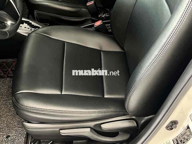 Toyota Yaris 2016 Trắng Tự động Xe gia đình