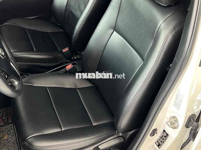 Toyota Yaris 2016 Trắng Tự động Xe gia đình