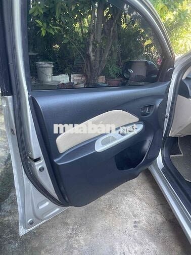 Toyota Vios Số tự động Bạc 2009