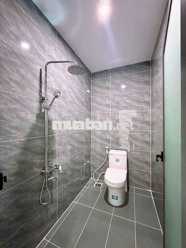 NHÀ RỘNG RÃI - MẶT TIỀN ĐƯỜNG LÊ VĂN SÔ