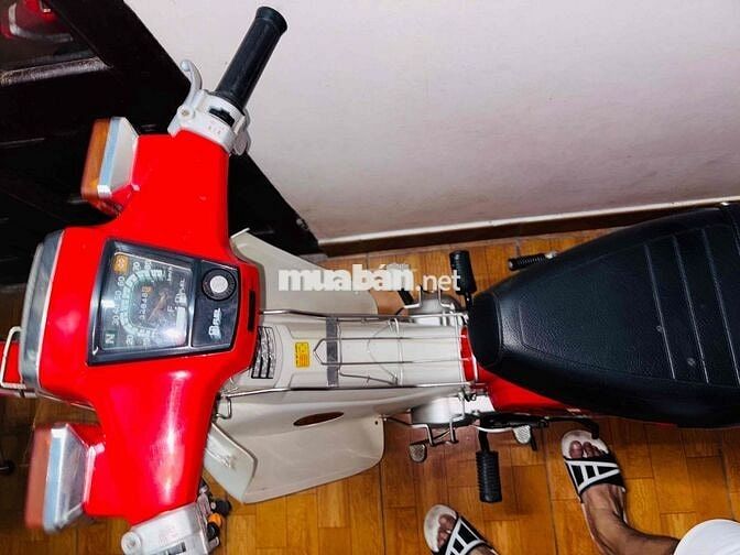 Honda DD70 Đỏ Trắng Xăng