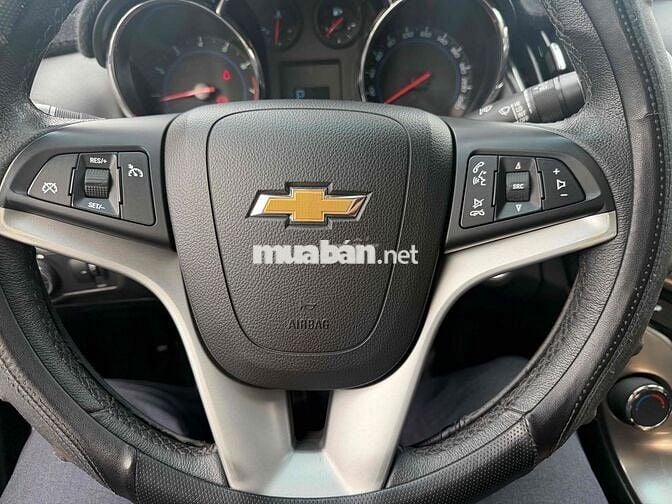 Chevrolet Cruze Số tự động Xám 5 chỗ