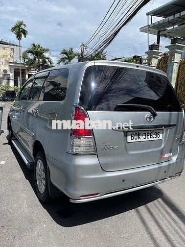 Toyota Innova G 2011 Bạc