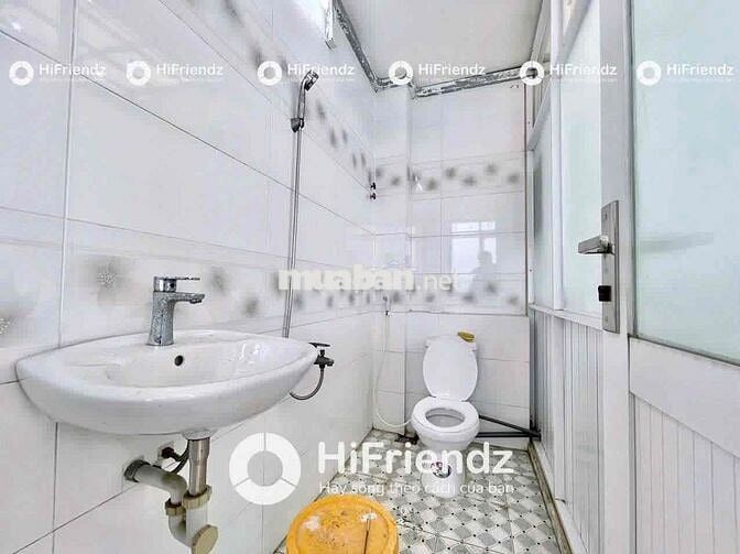 Phòng tách bếp + ban công + full nội thất mới sạch ở Kinh Dương Vương