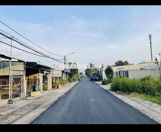 Bán Lô Đất 100m2 Gần Bệnh Viện Đa Khoa Củ Chi Giá 1 Tỷ 6 , SHR