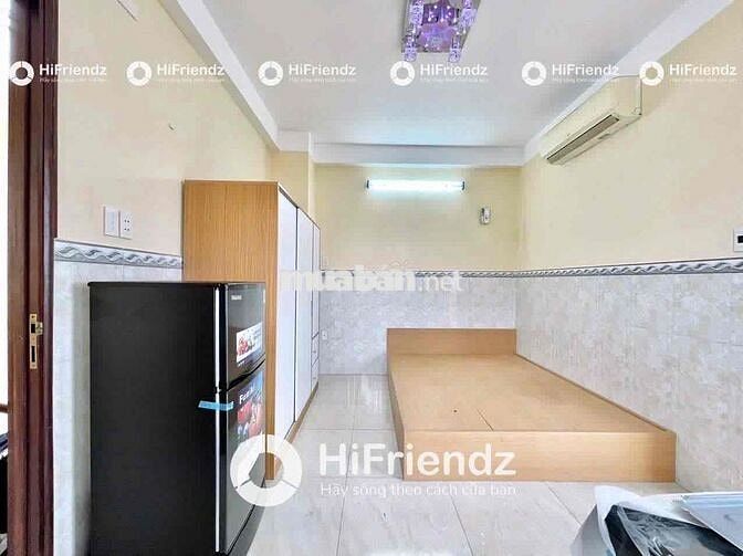 Phòng tách bếp + ban công + full nội thất mới sạch ở Kinh Dương Vương