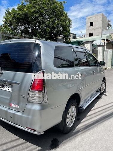 Toyota Innova G 2011 Bạc