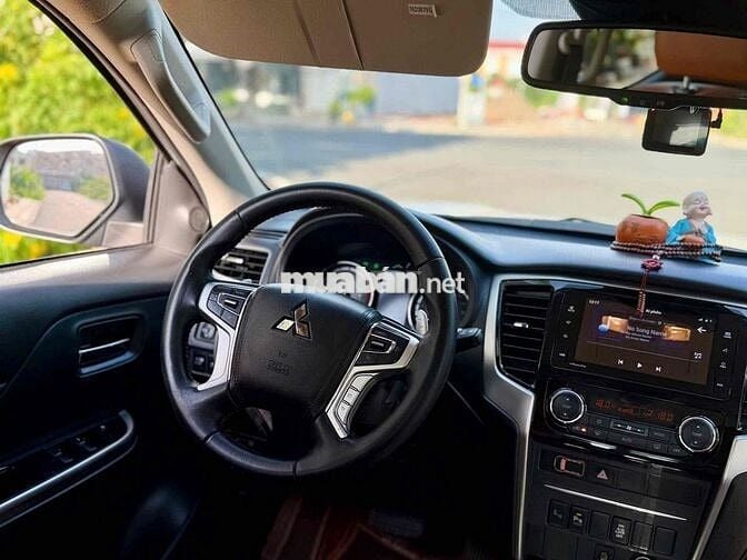 Mitsubishi Triton MIVEC Athlete 4x4 Trắng
