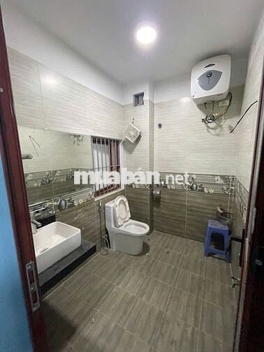 Cho thuê phòng trọ giá rẻ tại Long Biên