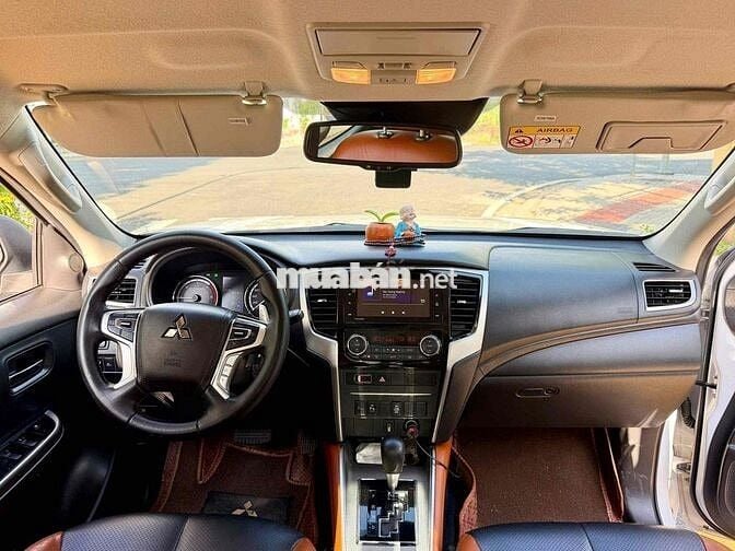 Mitsubishi Triton MIVEC Athlete 4x4 Trắng