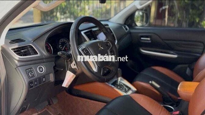 Mitsubishi Triton MIVEC Athlete 4x4 Trắng