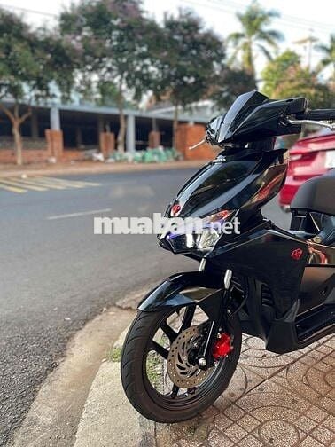Honda AirBlade 125Fi 2019 Đen bóng