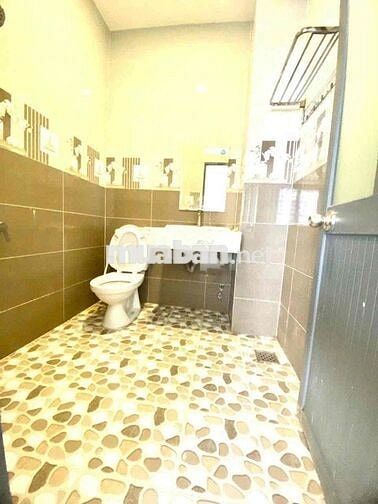 cho thuê nhà lê trực nguyên căn 3 phòng 3 toilet