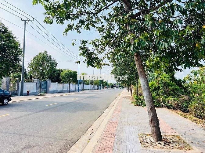 MẶT TIỀN LÊ DUẨN – TRUNG TÂM THỊ TRẤN ĐẤT ĐỎ – CHỈ 1,73 TỶ