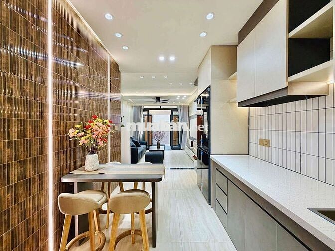 Nhà mới xây hẻm 1trục 1411 Phan Văn Trị giá 6ty55 