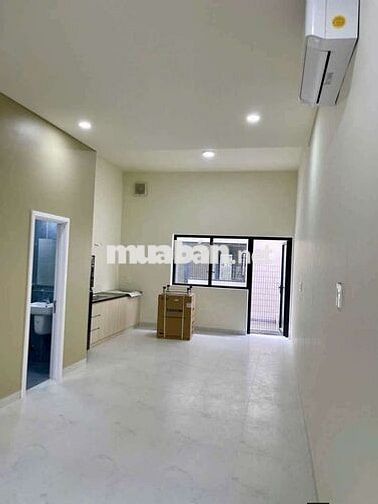 Cho thuê nhà 1 trệt 2 Lầu 3 Phòng ngủ 4 máy lạnh ngã tư Bình Chuẩn BD