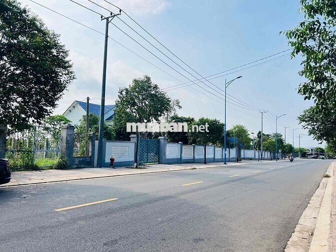 MẶT TIỀN LÊ DUẨN – TRUNG TÂM THỊ TRẤN ĐẤT ĐỎ – CHỈ 1,73 TỶ