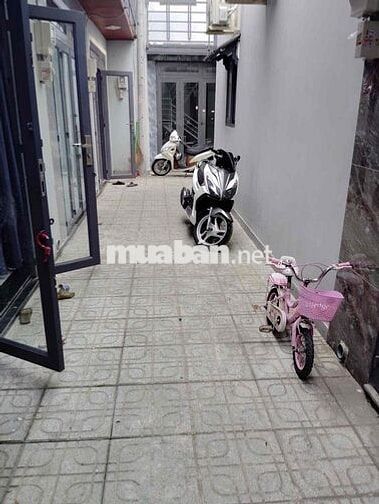 CHÍNH CHỦ BÁN GẤP NHÀ ĐÔNG HƯNG THUẬN 6, Q.12 – 1 TRỆT 1 LẦU – SÁT GÒ