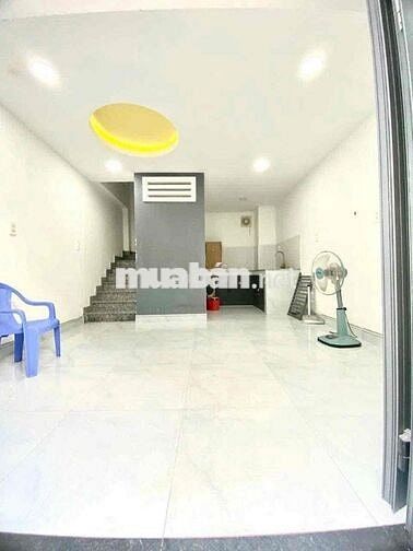 cho thuê nhà lê trực nguyên căn 3 phòng 3 toilet