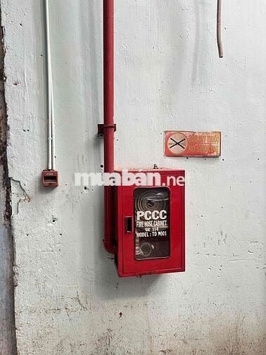 KHO NGAY MT ĐƯỜNG, Xe cont ra vào. Pccc đầy đủ.