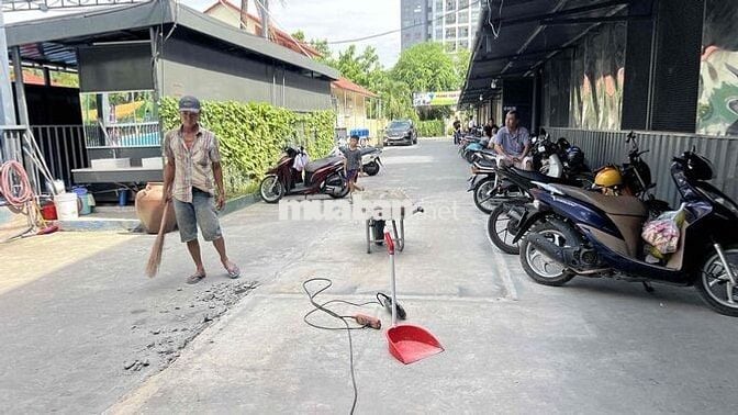 KHO NGAY MT ĐƯỜNG, Xe cont ra vào. Pccc đầy đủ.