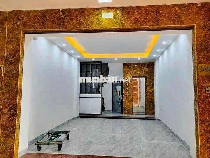 Mình cần bán căn nhà Linh Đàm, 6 tầng có thang máy, ngõ thông, ô tô đỗ