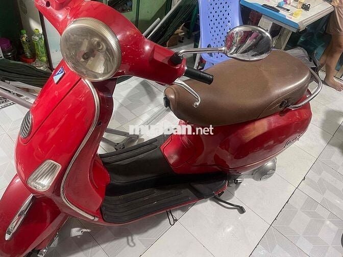 Piaggio Vespa LX125 ie Đỏ