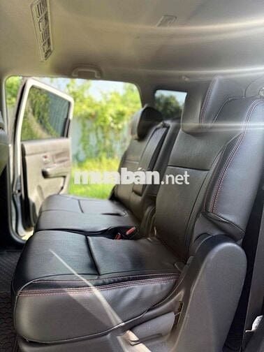 Suzuki XL7 Hybrid 2024 Trắng 2 Tone 18.000 km