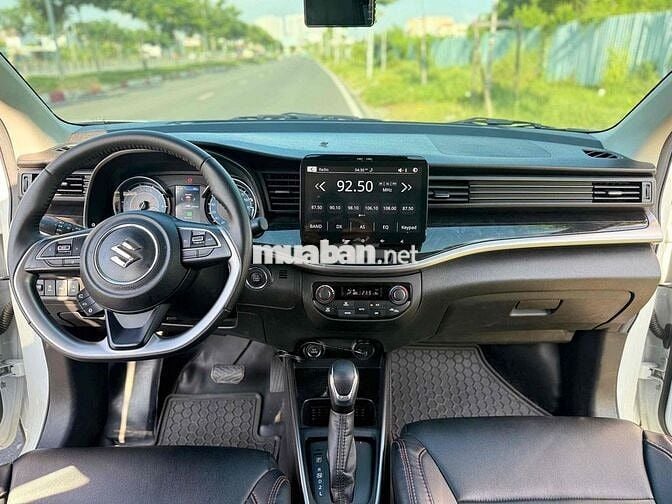Suzuki XL7 Hybrid 2024 Trắng 2 Tone 18.000 km