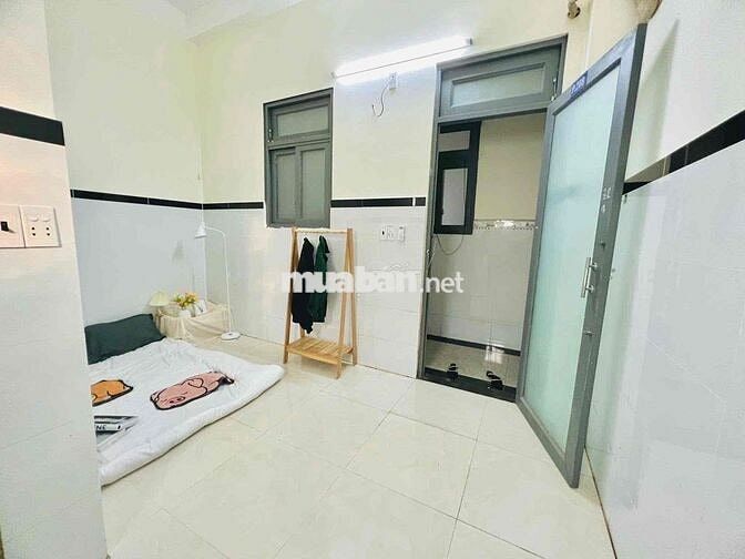 Cho Thuê Phòng Trọ Giá Rẻ Chỉ 2TR8_ Ngay Chợ Phạm Văn Bạch