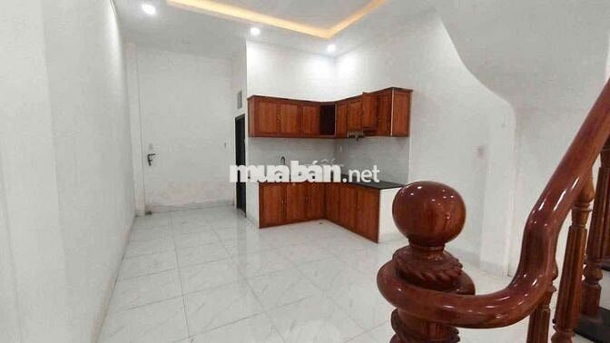Cho thuê nhà 4 Phòng ngủ Tân Phước Khánh giá 7 tr/ tháng 