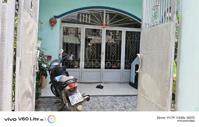 Cần bán nhà gấp, 2% giới thiệu khi khách đồng ý đặt cọc