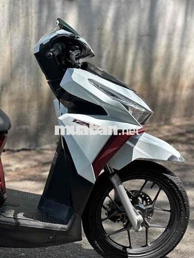 Honda Click 2017 Trắng đỏ 29000 km