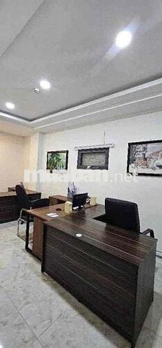 NGÂN HÀNG ĐỊNH GIÁ 31 TỶ  CHỦ GẤP BÁN   SIÊU PHẨM 7 TẦNG - THANG MÁY -
