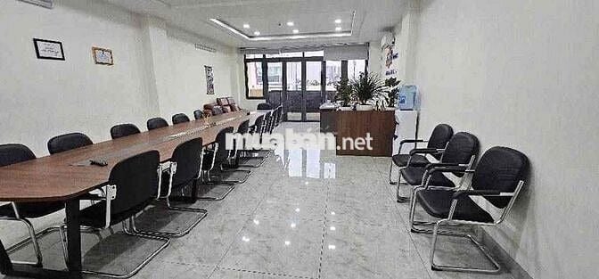 NGÂN HÀNG ĐỊNH GIÁ 31 TỶ  CHỦ GẤP BÁN   SIÊU PHẨM 7 TẦNG - THANG MÁY -