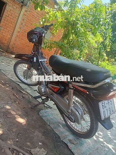 Honda Dream Trung Quốc Nâu đen