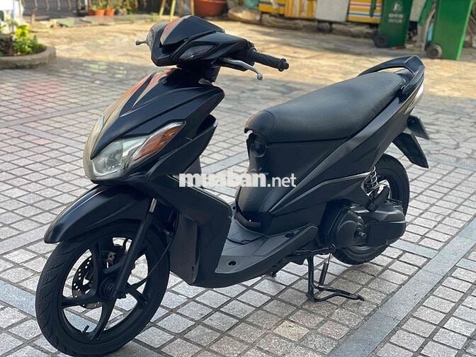 Yamaha Luvias 2011 zin êm trả trc 4tr9 nhận xe
