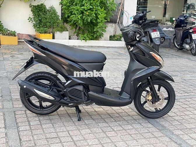 Yamaha Luvias 2011 zin êm trả trc 4tr9 nhận xe