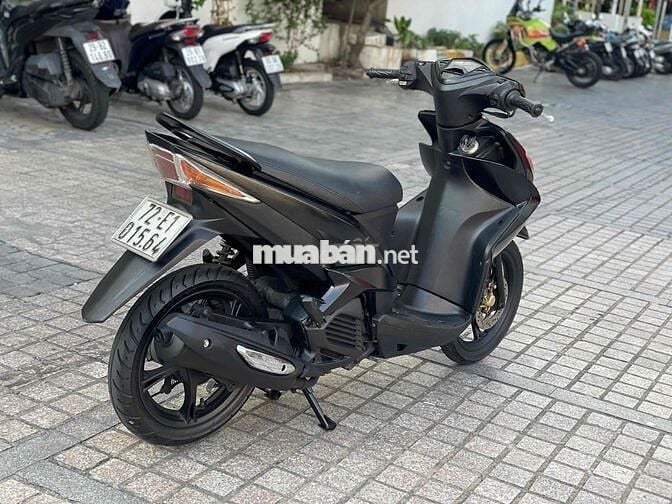 Yamaha Luvias 2011 zin êm trả trc 4tr9 nhận xe