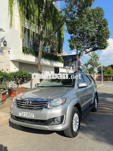 Toyota Fortuner 2012 2 Cầu Bản Cao Cấp Bạc