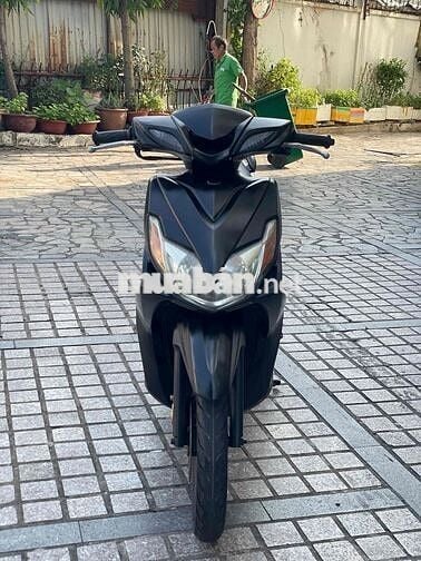 Yamaha Luvias 2011 zin êm trả trc 4tr9 nhận xe