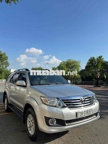 Toyota Fortuner 2012 2 Cầu Bản Cao Cấp Bạc