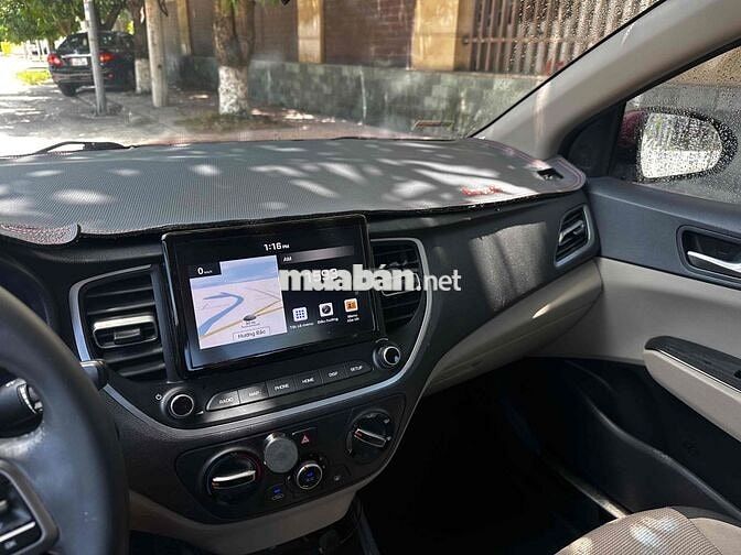 Hyundai Accent 2021 số tự động